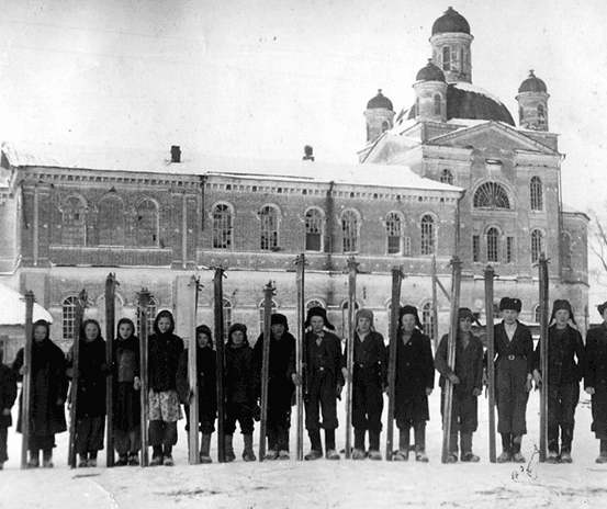 Церковь в селе Черновском
(1960 – 1970гг.)